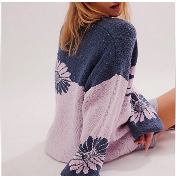 Free People In The Bloom Sweater Floral Colorblock Ribbed Hem Lilac Combo - Picture 2 of 6